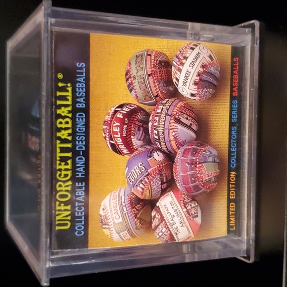 Camden Yards Collectors Ball - Picture 2 of 9